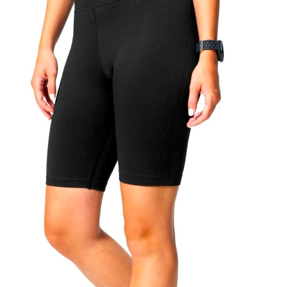 bebe Pants - Bebe rhinestone band ✨✨ biker shorts L